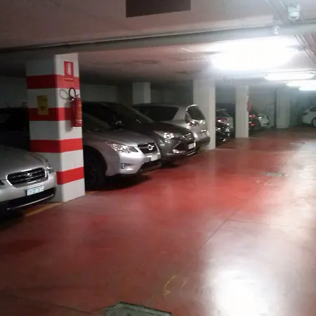 纳维吉利艺术酒店 4* 米兰