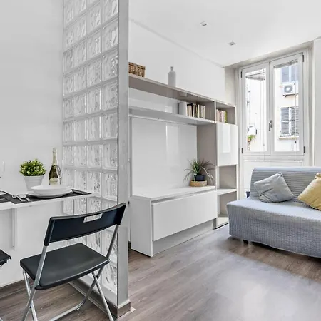 Cc8 -brera-isola- Modern - - Wifi Milan