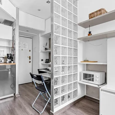 Cc8 -brera-isola- Modern - - Wifi Milan