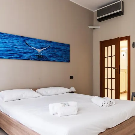 Youhosty - Secret Garden * ميلان