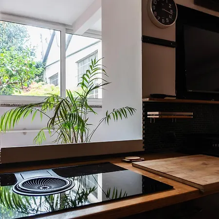 Youhosty - Secret Garden * ميلان