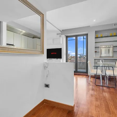 Dreaming With Parking L15 Apartman Milánó