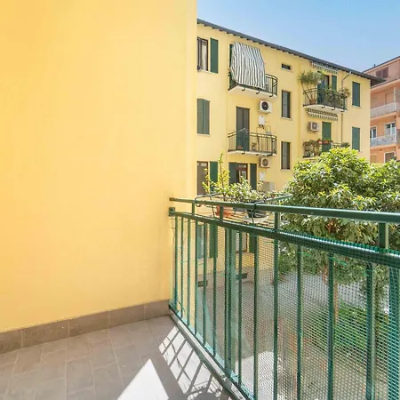 - 10 Min Duomo Milan