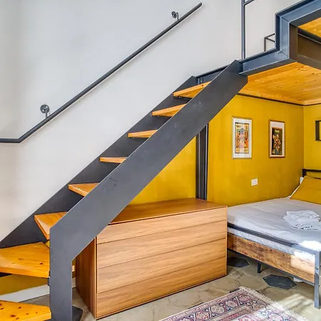 Loft Maderno - Elegant Space 20 Mins From Duomo With One Bedroom For 4 People דירה *