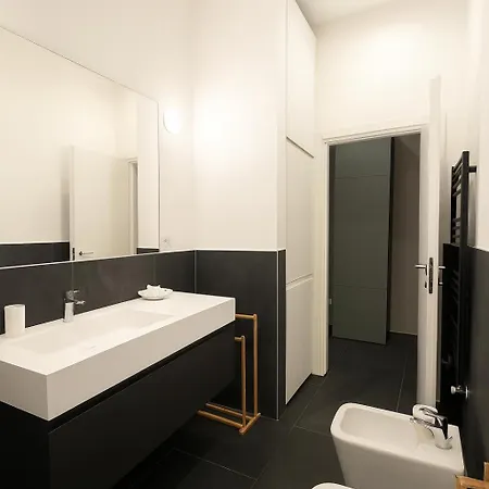 Appartamento Hbhall Solari 28 Milano