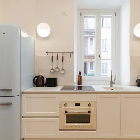 Porta Romana - Lusso E Calore In Un Bilocale Di Design شقة ميلان
