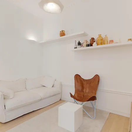 Porta Romana - Lusso E Calore In Un Bilocale Di Design شقة *