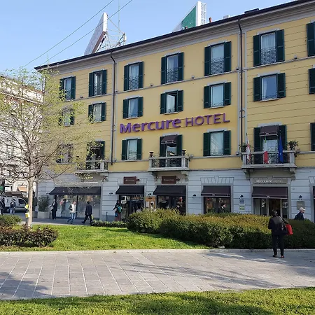 Mercure Centro 4* Milánó