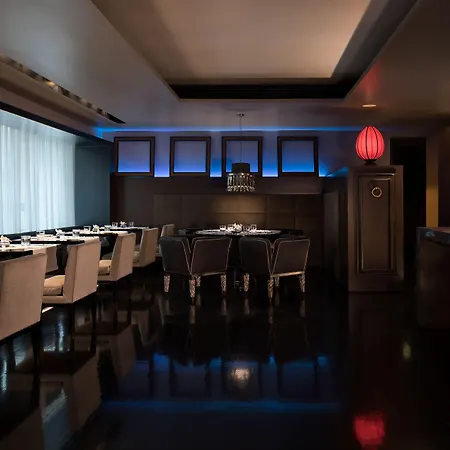 辛那浪灰色酒店 酒店