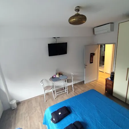 Quarto em Acomodações Particulares La Casa Di Ulisse *