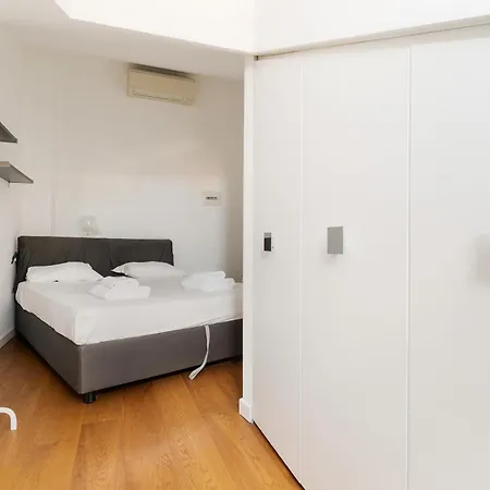 Appartamento Guesthost - Darsena Bright Milano