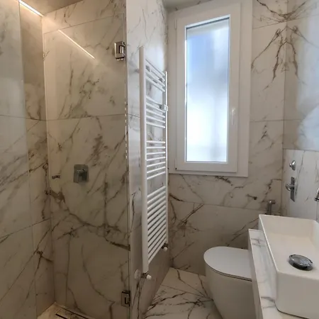 Design In Milan, Metro, Ac&wifi Milano