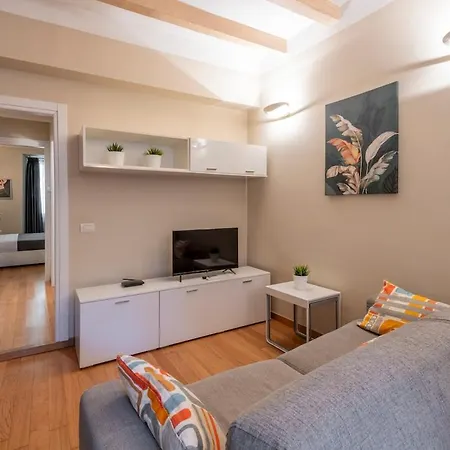 Canonica 1 - The Charming Bilo - B Milán