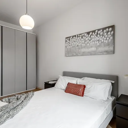 Stayeasy Watt6 - Stylish 1-bedroom Trendy Area * Milano