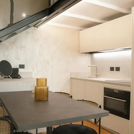 Boutique Retreat - The Last Supper - Wine & Bike Milano