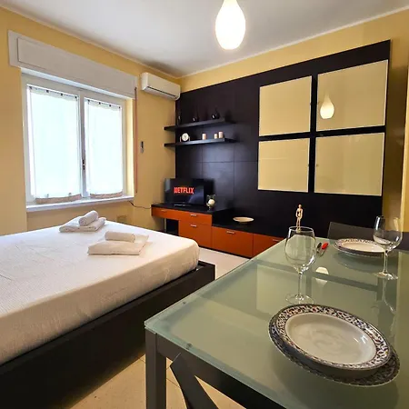 아파트 Yr - Loreto