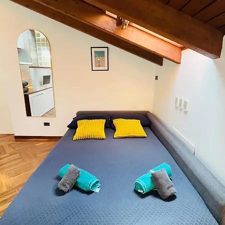 Via Della Commenda - Velo Apartment