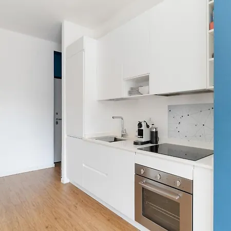 Appartement Guesthost - M2 Sant'agostino Bright Milaan