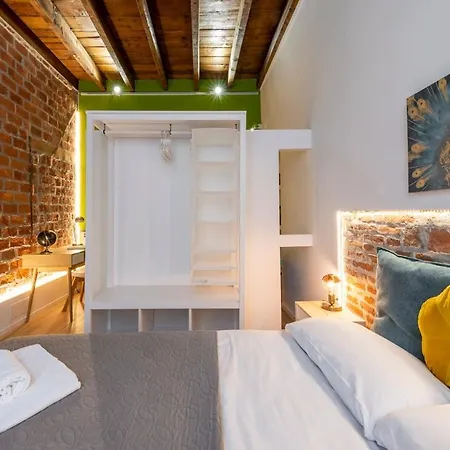 Appartement Bocconi 3 - Colorful - B *