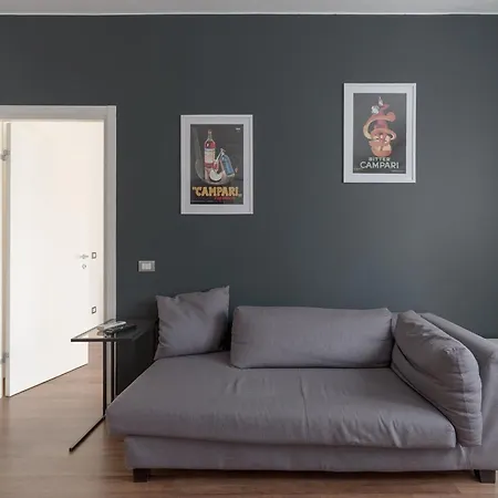 Guesthost - Gorla Modern Lägenhet