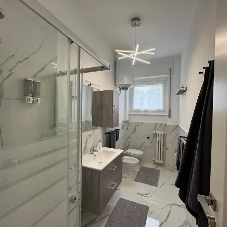 Appartement Modern In A Setting Milaan