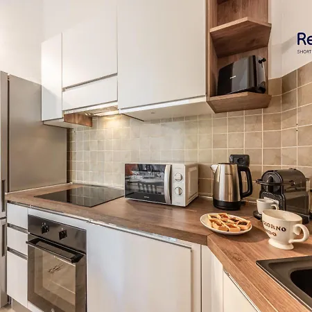 Appartement Station Skyline Suite, 300 Meters From The Station *