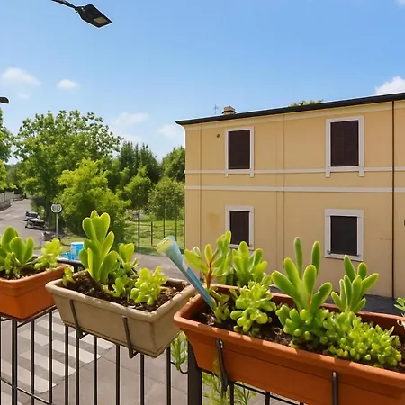 Apartment Bright With Terrace Near The Subway