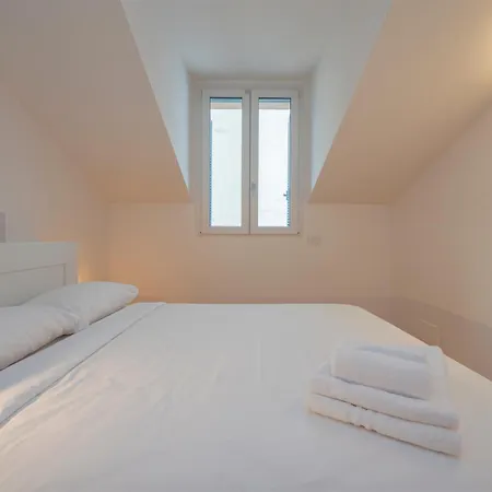 Apartman Xenia - 2rooms In Via Petrella 4 E Milánó