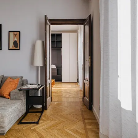 Palazzi - Your Sunny Milan Getaway in Porta Venezia district Milaan