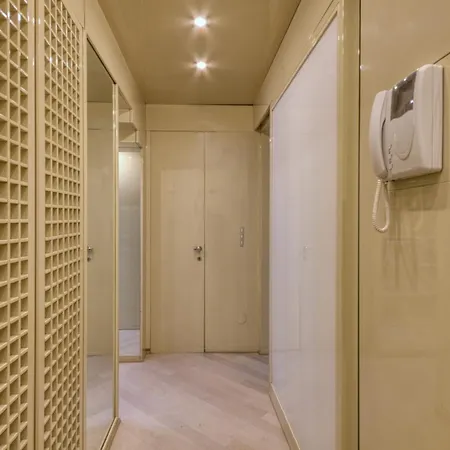 Cerva - Cozy 1 Bedroom With Balcony In San Babila By Rentopolis Apartamento *