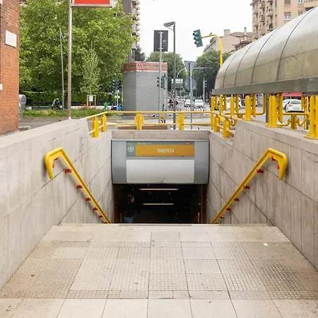 Fondazione Prada - - 350m From The Metro Wi-fi Appartement Milaan