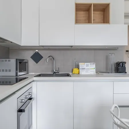 Appartement Cadorna House In Milaan