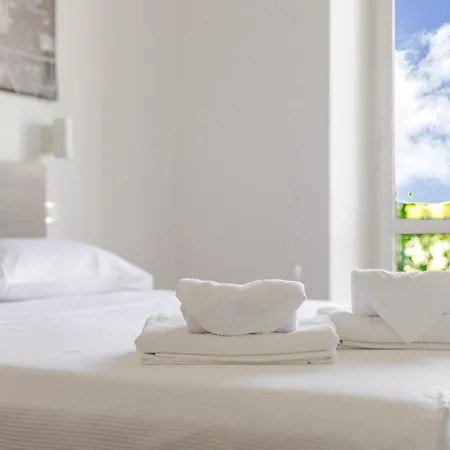 公寓 One Bedroom In The Heart Of