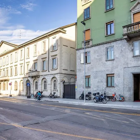 Design Nearby Duomo * מילאנו