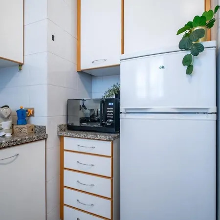 Duomo 10 Minutes Away Spacious 5 Pax Balcony Wifi Ac Milaan