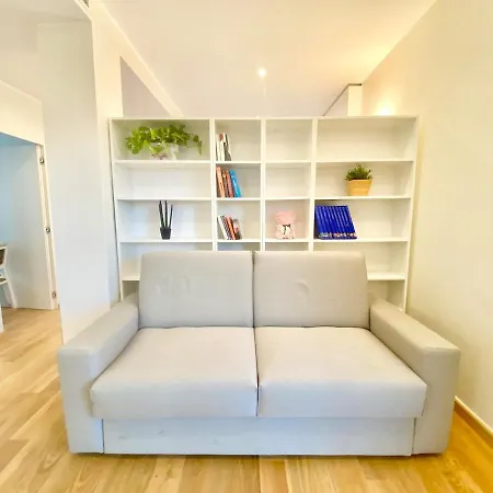 Penthouse With Panoramic Terrace-8 Minutes From The Duomo * Milan