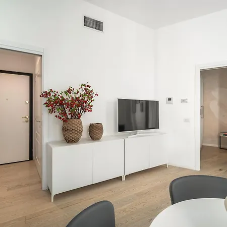 Brera Charming R&r דירה *