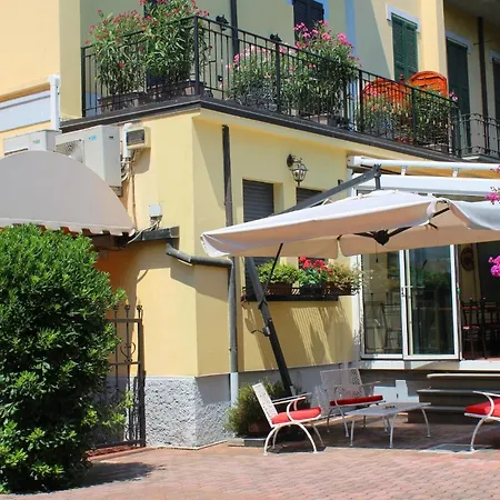 Charly Hotell Milano