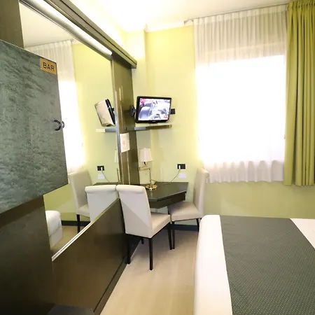 Domenichino Hotel 3*