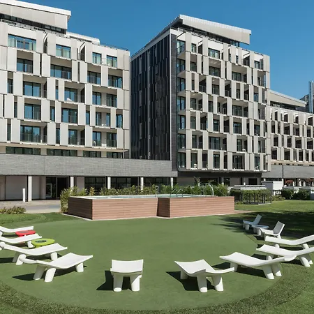 Отель Ramada Plaza By Wyndham