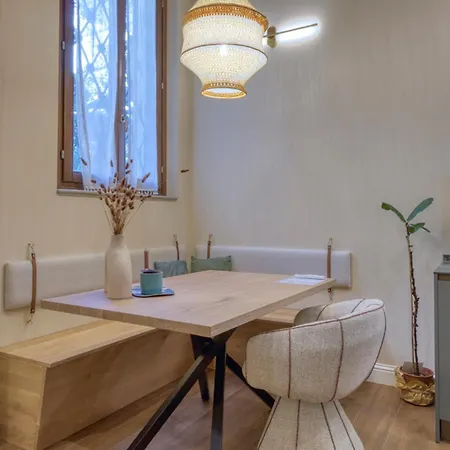 M1-m2 Modern Loft Just A Stone's Throw From The Metro Milaan