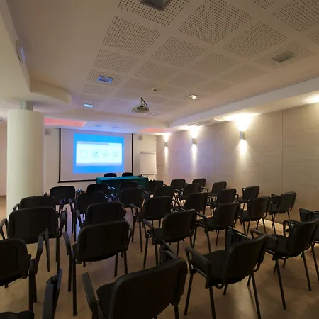 Acca Palace - Aa Hotel 4*