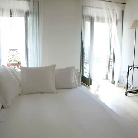 Milanosuites *