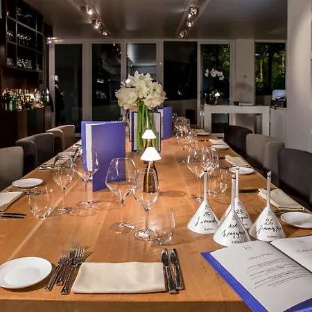 Отель Magna Pars L'hotel A Parfum, Small Luxury Of The World