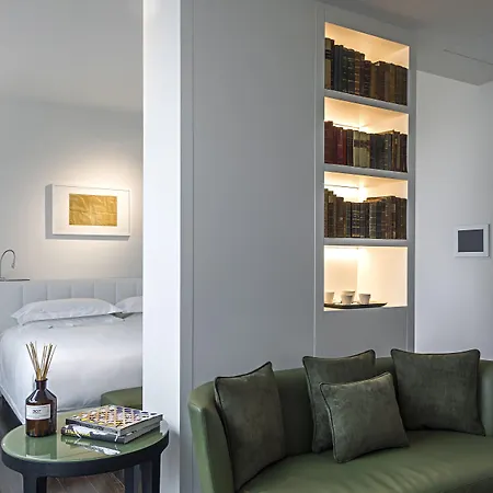 Отель Magna Pars L'hotel A Parfum, Small Luxury Of The World