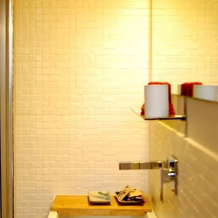 Isola Libera 4* Milano