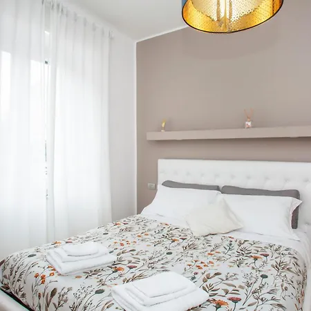 Bibi Pied-a-terre Vetra - Two * Mediolan