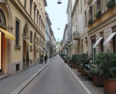 Emotion 716 E Sei A Casa! * Milano