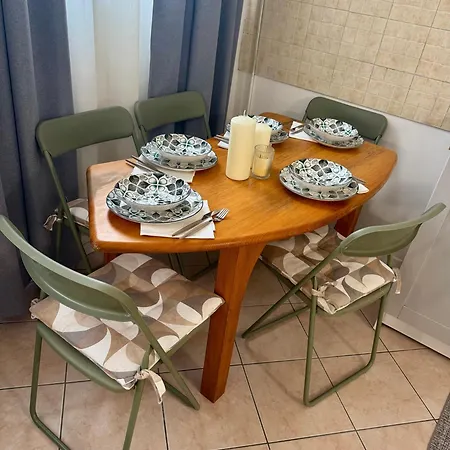 Dergano 2 Near Metro Stop Apart-hotel