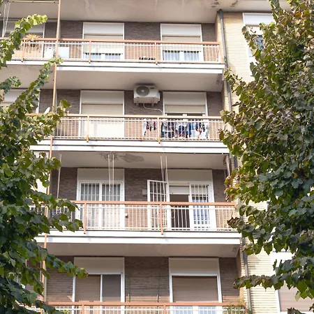 I-host - Nota 39 * Milano